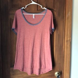 Lularoe classic t small fits like med